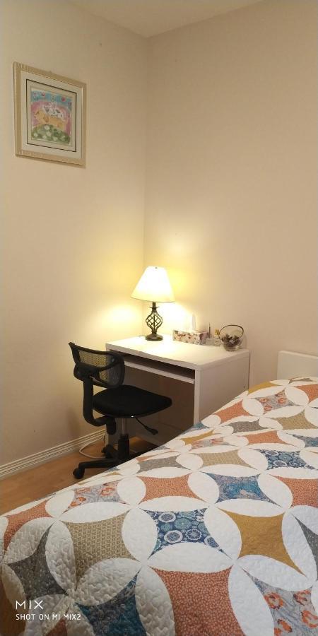 Helen'S House / Close To Skytrain And Airport Vancouver Bagian luar foto