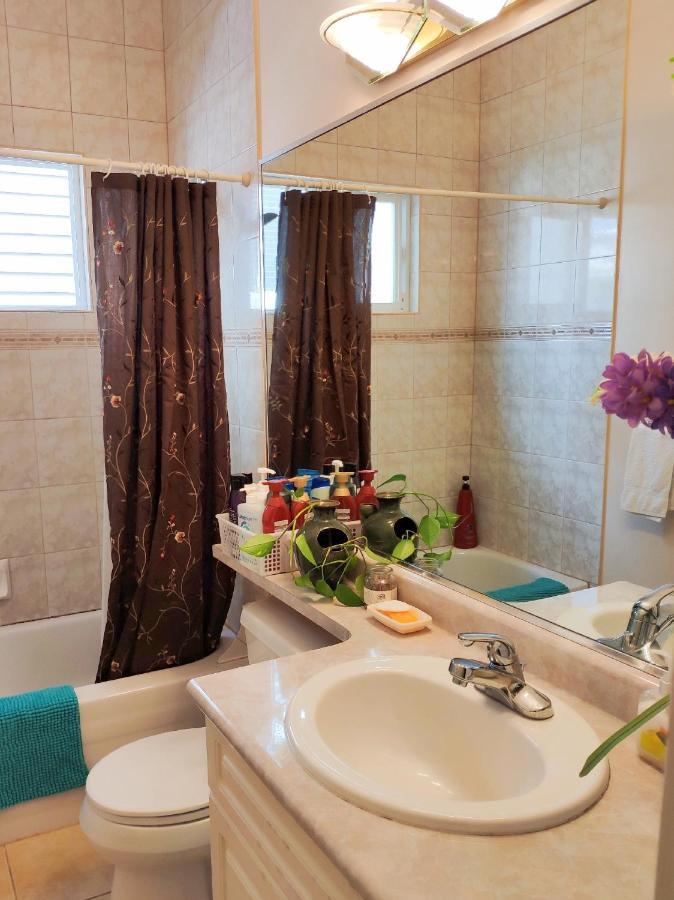 Helen'S House / Close To Skytrain And Airport Vancouver Bagian luar foto