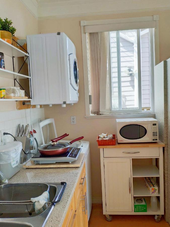 Helen'S House / Close To Skytrain And Airport Vancouver Bagian luar foto