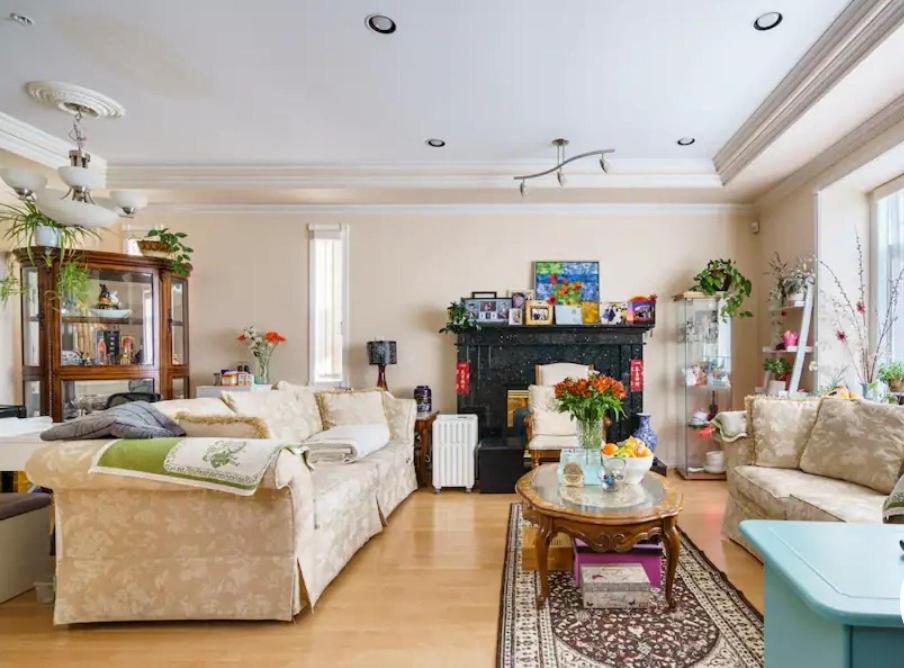 Helen'S House / Close To Skytrain And Airport Vancouver Bagian luar foto